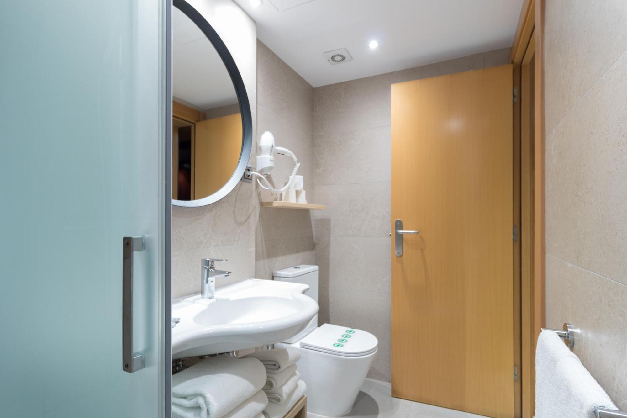 Apartamentos Royal Marina Gardens Castelldefels Extérieur photo