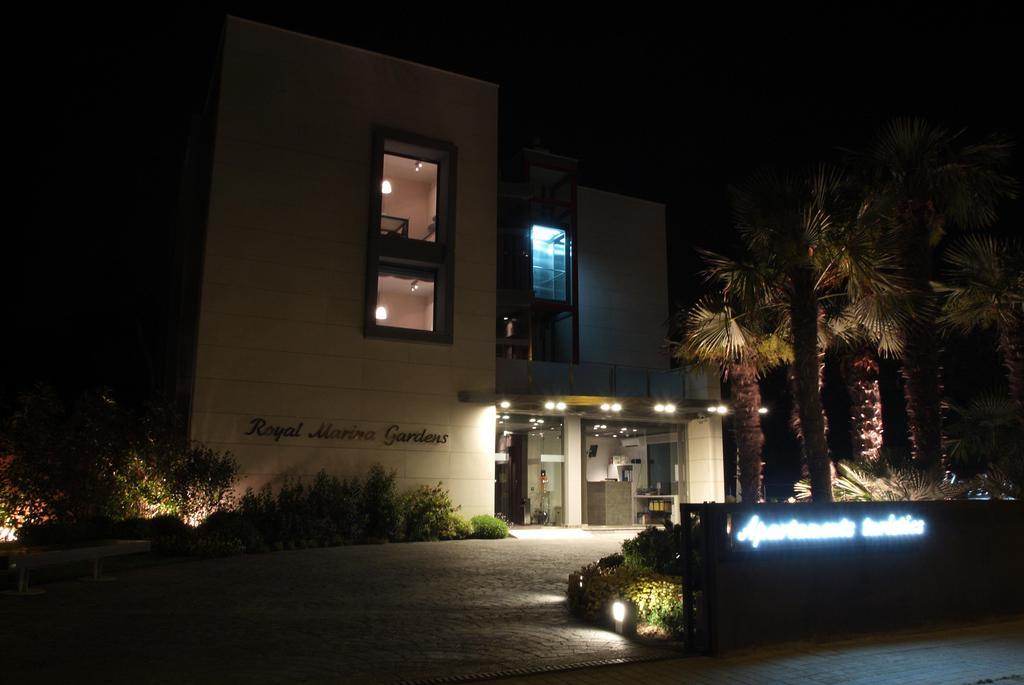 Apartamentos Royal Marina Gardens Castelldefels Extérieur photo