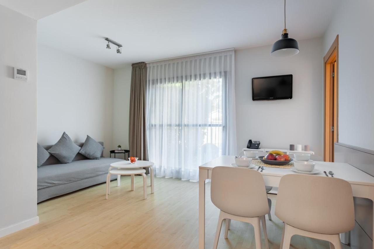 Apartamentos Royal Marina Gardens Castelldefels Extérieur photo