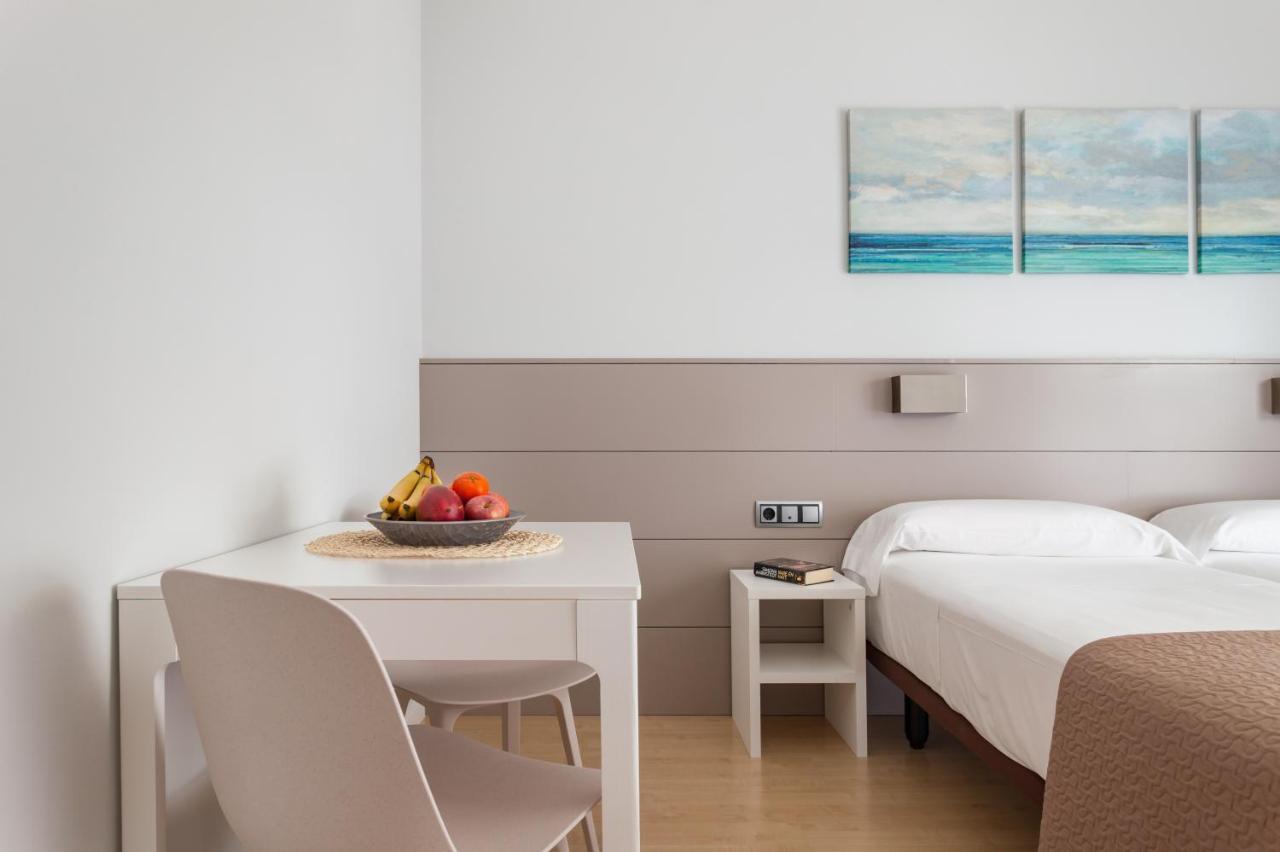 Apartamentos Royal Marina Gardens Castelldefels Extérieur photo